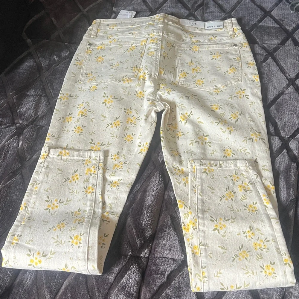 Judy Blue Women's Yellow Floral Cream Jeans - Picture 6 of 8